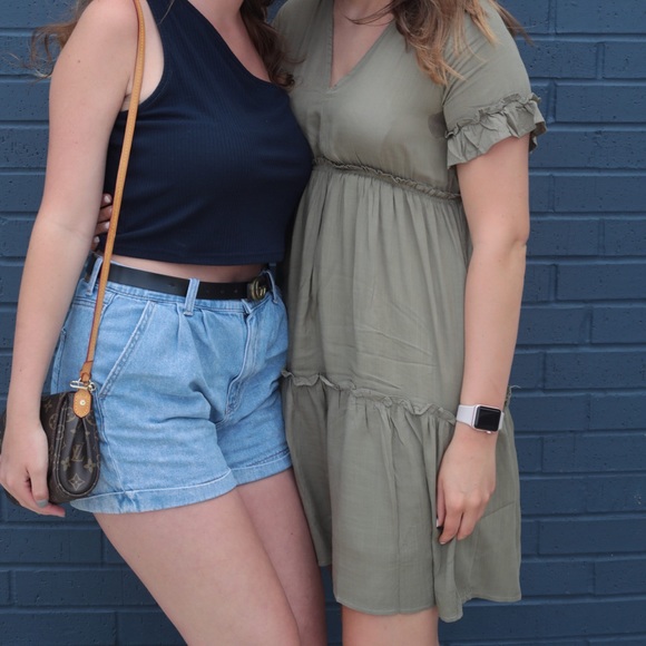 Dress - Picture 3 of 3